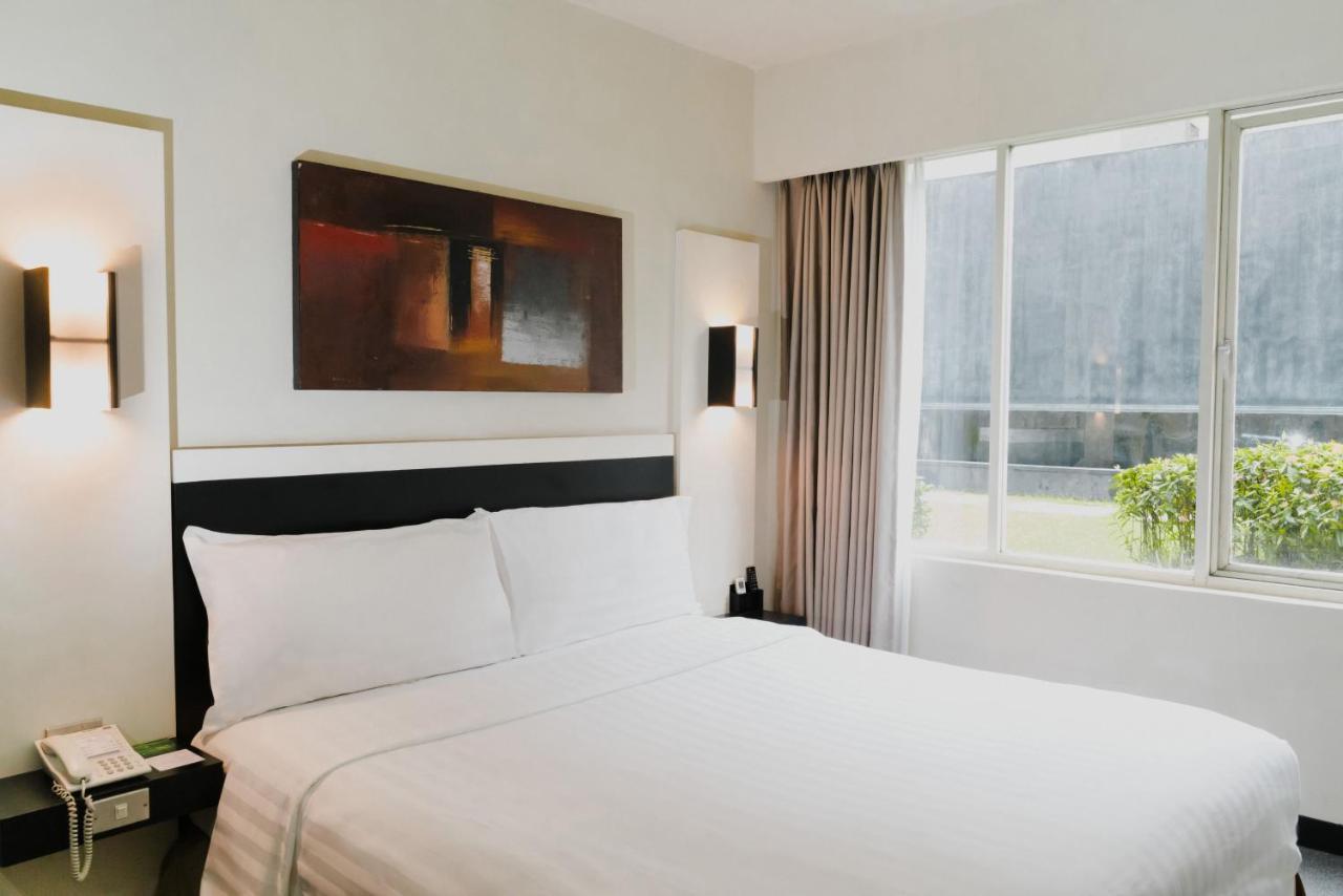Aston Denpasar Hotel & Convention Extérieur photo