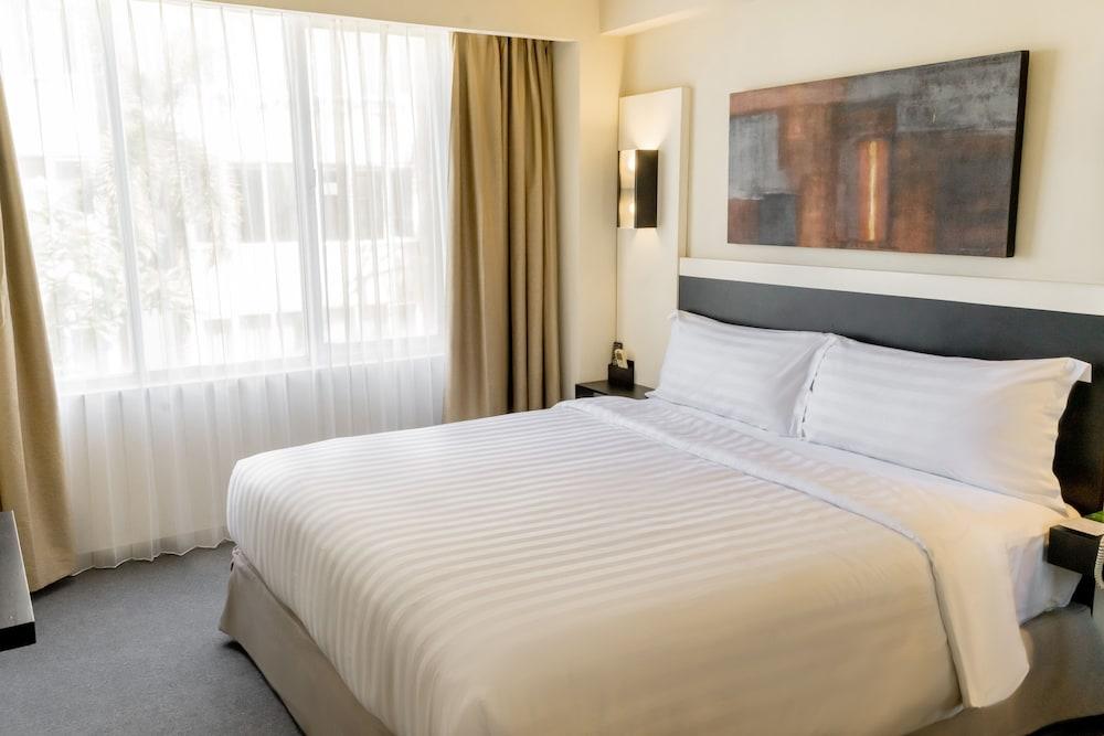 Aston Denpasar Hotel & Convention Extérieur photo
